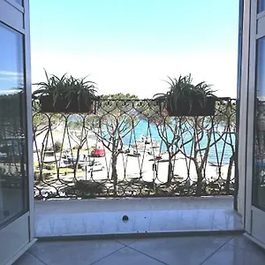 Stella Di Mare Apartment